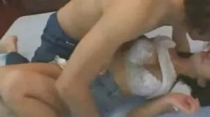 18 ε. ο. Blondie Cuckold BF για να του πάρει γυαλιά