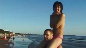 Ο Sailor σκαρώνει τον υπέροχο κώλο της Kelsi Monroe