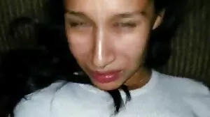 Η Ashlee Mae ξέρει πώς να χαϊδεύει έναν κόκορα