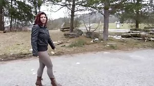 Η Συριανή Chick Roxie Sinner fucks for μετρητά