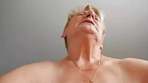 Η Cutie Cadey Mercury δέρνει λίγο τον μπαμπά της